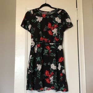 Old Navy black, red, white, and green floral mini elastic waist dress, size M